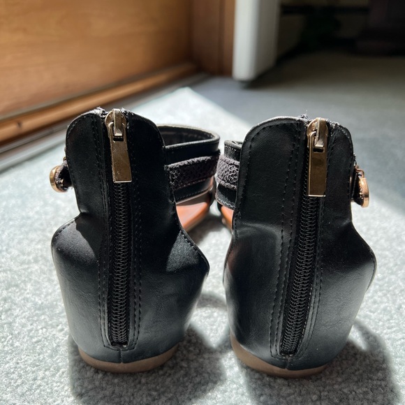 Nature Breeze – Amazon Flat Sandal Zipper-back - Picture 4 of 8